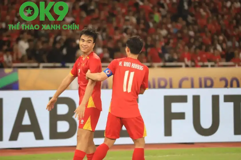 Công Phương đóng vai trò quan trọng trong hệ thống chiến thuật của U23 Việt Nam Công Phương đóng vai trò quan trọng trong hệ thống chiến thuật của U23 Việt Nam