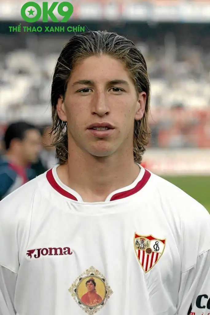 Ramos thời còn là cầu thủ trẻ tại Sevilla (Ảnh: MARCA).